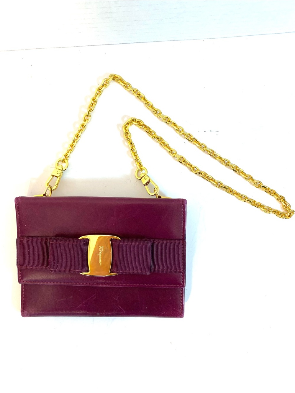 SALVATORE FERRAGAMO Purple Leather Vara Bow Wallet w/ Chain Strap